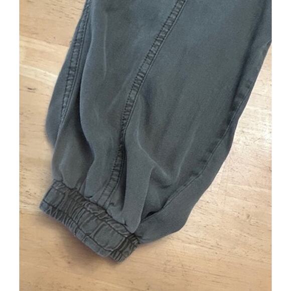 Thread & Supply Flowy Tencel Joggers Army Green Lightweight Size Small - Picture 8 of 8